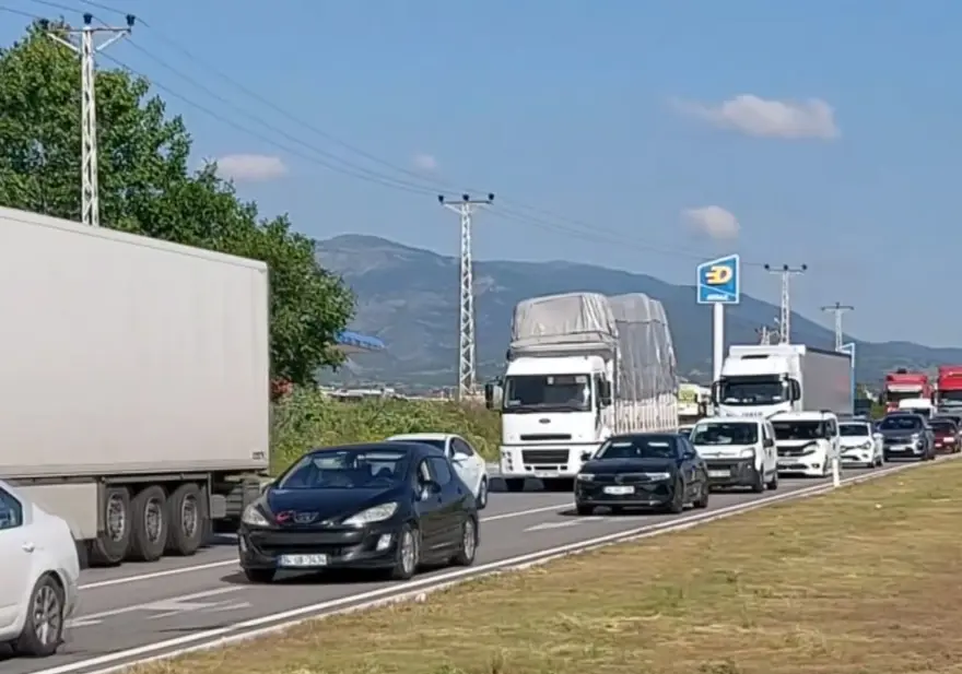 Yollarda bayram yoğunluğu başladı 5