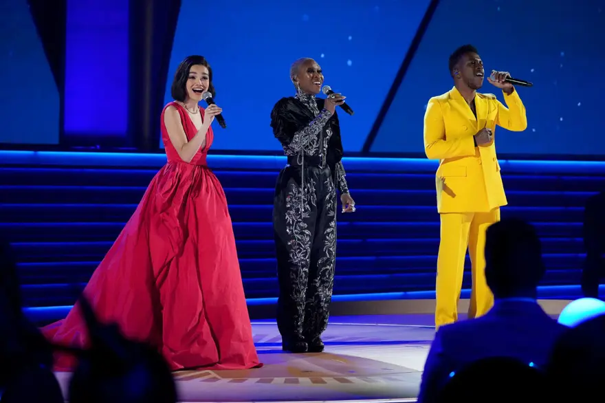 2022 Grammy Ödülleri'nin sahipleri belli oldu 27 2022 Grammy Ödülleri'nin sahipleri belli oldu 27