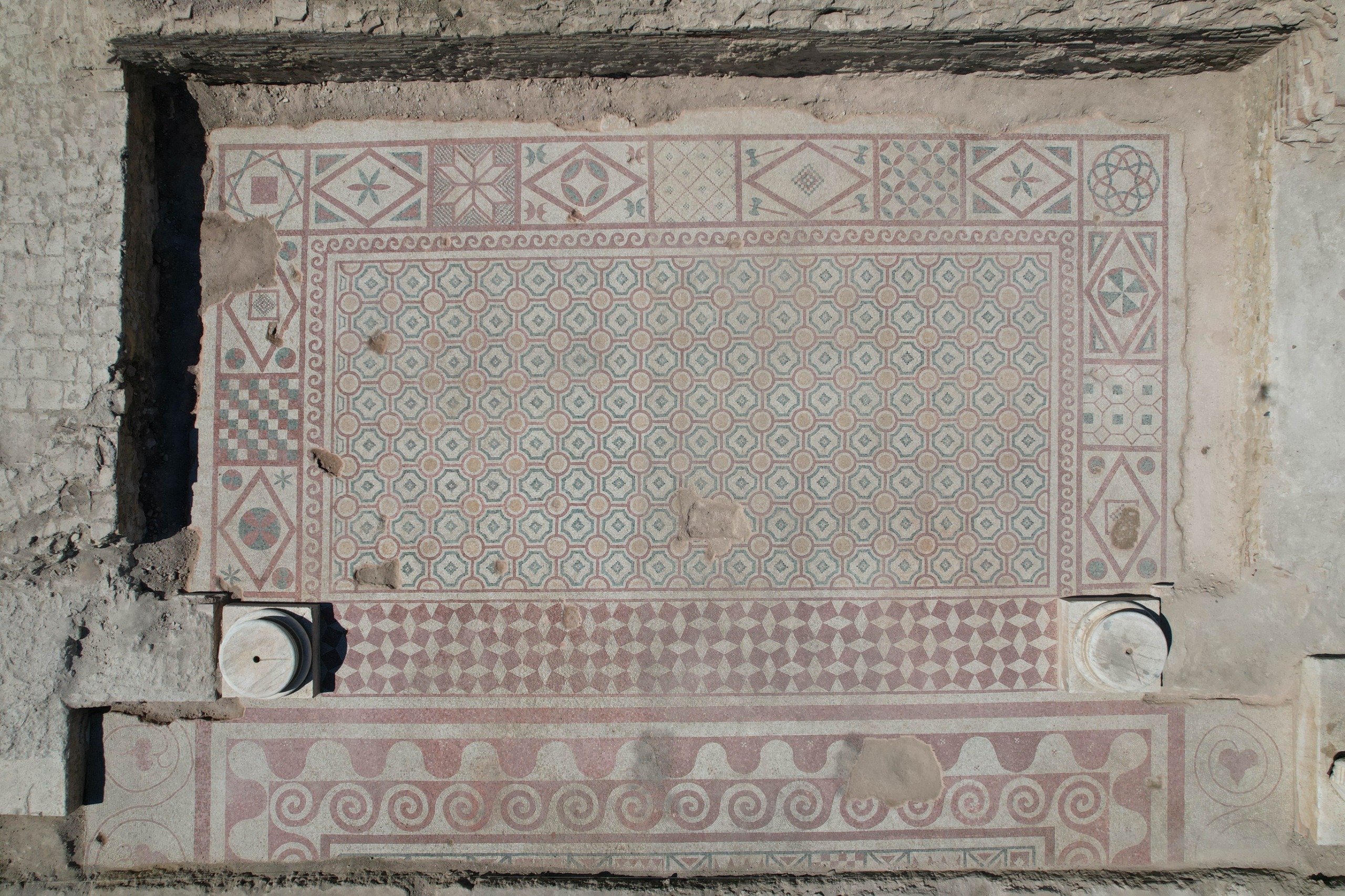 Pompeiopolis'te binlerce yıllık miras gün ışığına kavuştu. 105 metrekalik mozaik ortaya çıktı