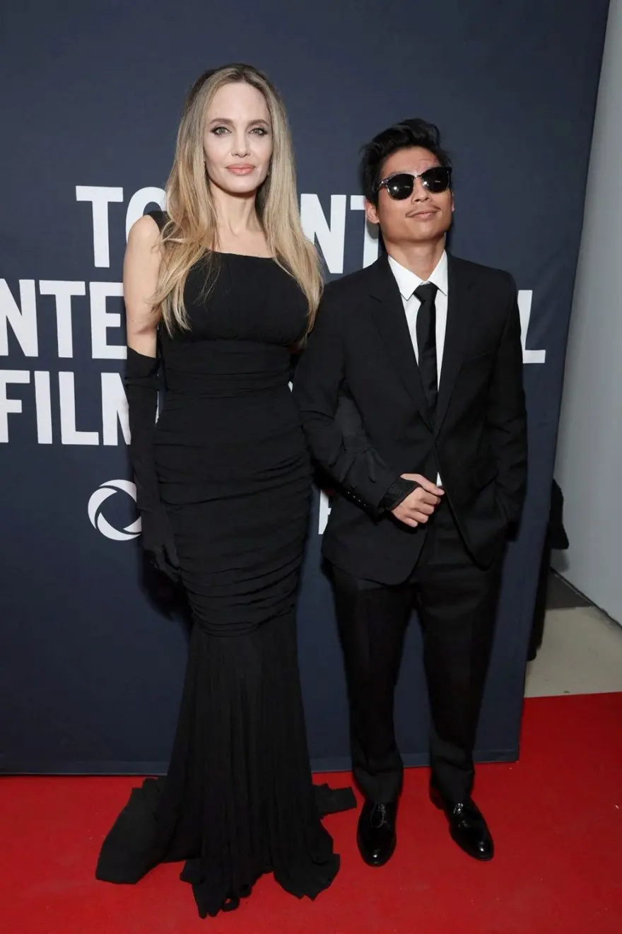 İLK KEZ KAMERALAR KARŞISINDA 1