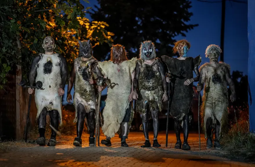 Osmanlı ordusunun 'Deliler'i canlanıyor! 2 asırlık Alabaş geleneği hem korkutuyor hem de eğlendiriyor 2