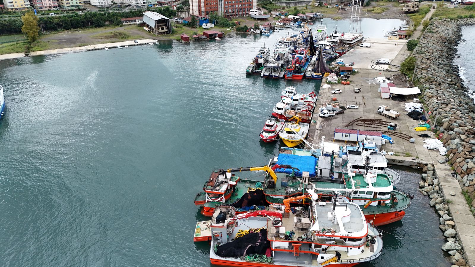 Meteorolojiden uyarı üzerine uyarı: 10 kuvvetinde tam fırtına geliyor