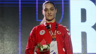 Milli boksör Büşra Işıldar, dünya ikincisi oldu!