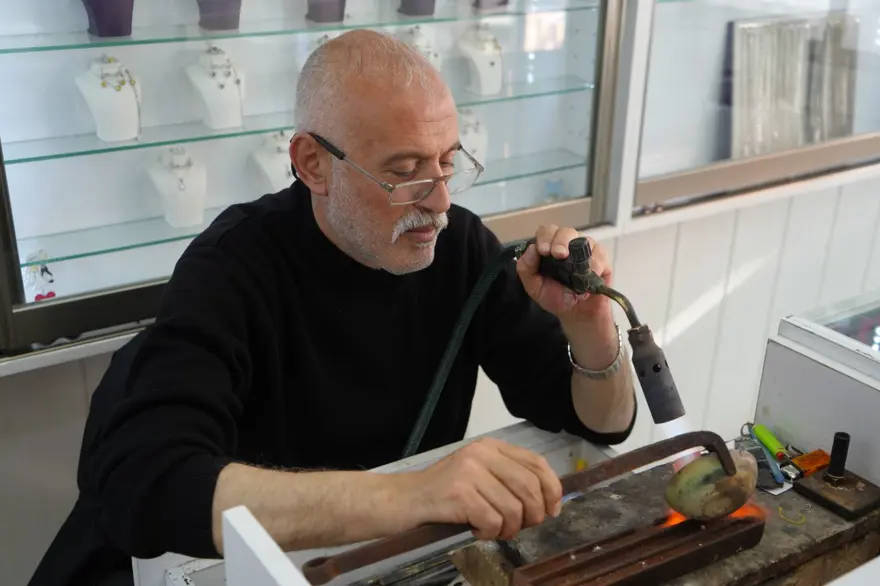 Bayburt'un tek ustası: Baba mesleğini çeyrek asırdır sürdürüyor 4