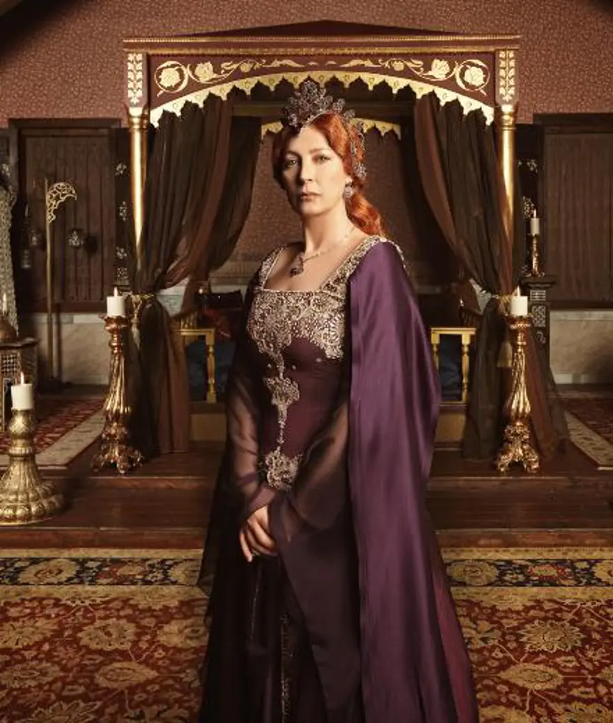 Hürrem Sultan geri dönüyor 8