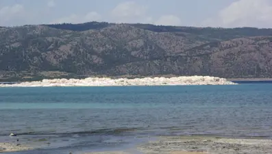 Salda Gölü’nü kirletenler bulundu: İddialar asılsız