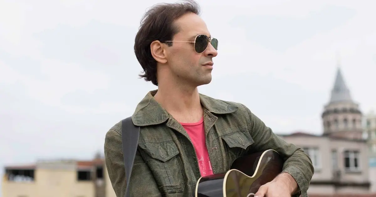 Ünlülere uyuşturucu soruşturması. Murat Dalkılıç, Kemal Doğulu, Kaan Tangöze, İsmail Hacıoğlu dahil 17 kişiye gözaltına alındı