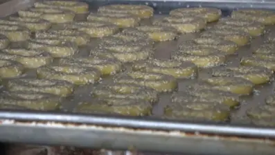 Ramazan Bayramı'nın olmazsa olmazı: Her evde bir tabakta bayram kahkesi bulunur