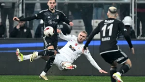"Taktik bekleyenler hayal kırıklığına uğradı" (Spor yazarlarından Beşiktaş-Galatasaray derbisi yorumu) "Taktik bekleyenler hayal kırıklığına uğradı" (Spor yazarlarından Beşiktaş-Galatasaray derbisi yorumu)