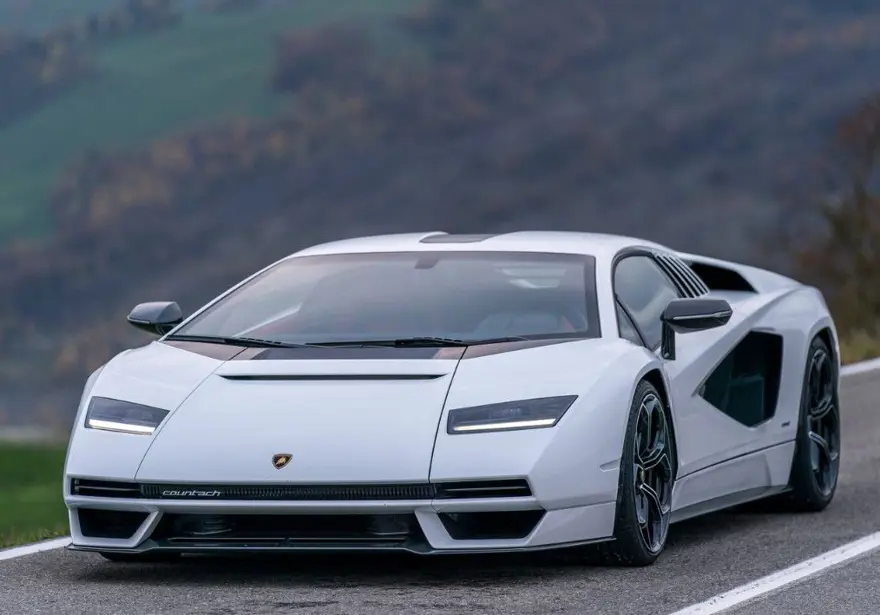 Lamborghini Countach 27