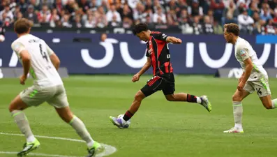 Can Uzun attı, Frankfurt 2'de 2 yaptı