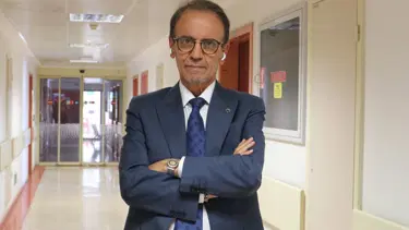 Prof. Dr. Mehmet Ceyhan canlı yayında fenalaşarak hastaneye kaldırıldı