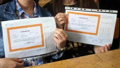 Karne günü tarihi 2025: Karneler zaman alınacak, okullar ne zaman kapanıyor?