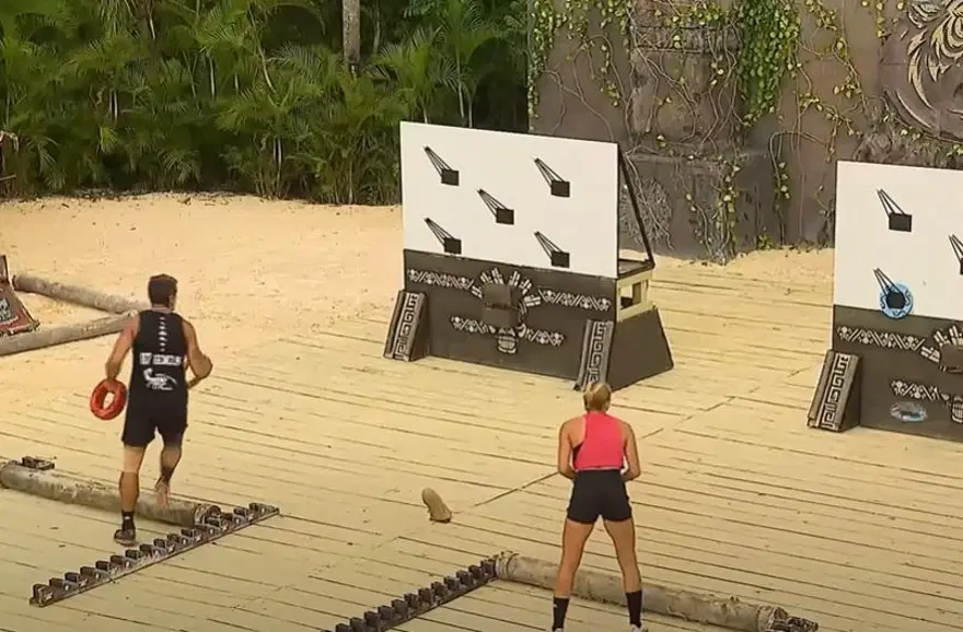 Survivor'da şaşırtan veda: Gözyaşlarını tutamadı 1 Survivor'da şaşırtan veda: Gözyaşlarını tutamadı 1
