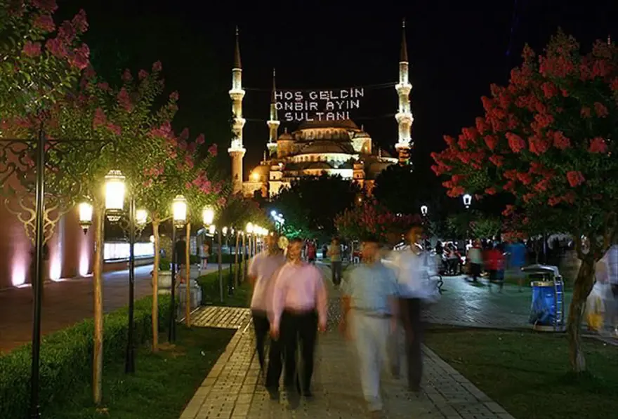 İftar saat kaçta açılacak? Akşam ezanı ne zaman okunacak? 11 Mart İstanbul-Ankara-İzmir iftar saatleri (2024 Diyanet Ramazan İmsakiyesi) 