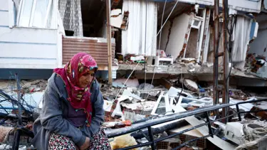 10 bin TL'lik yardımlar afetzedelerin hesabına yatırılmaya başlandı