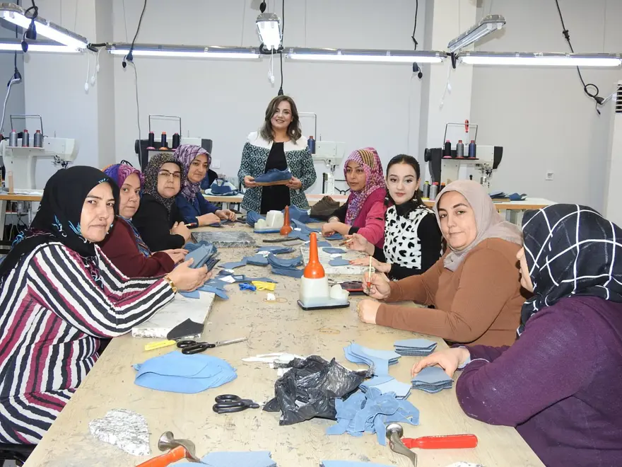 Gaziantepli depremzede kadınlar dünyaya açılıyor: Daha önce hiçbir deneyimim yoktu 5