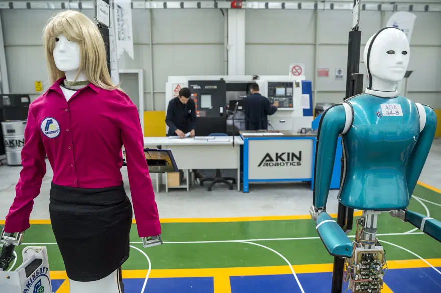 İlk insansı robot fabrikası Konya'da 13