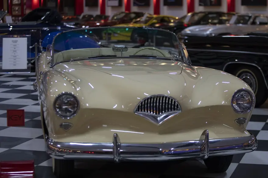 Klasik otomobil ve motosiklet müzesi Key Museum tarihe ışık tutuyor 28