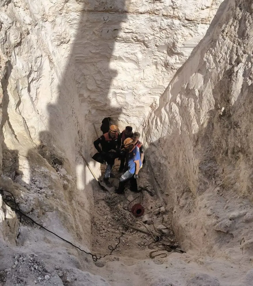 2 yaşındaki Mustafa’nıncansız bedeni, 10 saat sonra 8 metrelik kuyuda bulundu 1