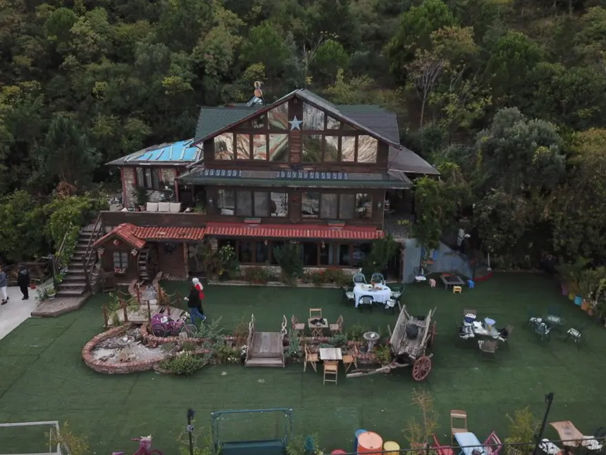 59 yıldır klasik otomobil ve eşya biriktiriyor: Bursa'daki evini müzeye çevirdi 27