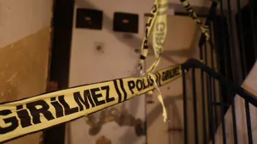 Annesinin cesediyle bir ay yaşadı