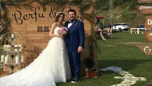 Eser Yenenler ile Berfu Yıldız evlendi (Düğüne ünlü akını)
