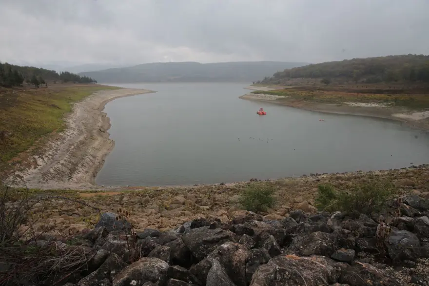 Gölköy Baraj Gölü'nde korkutan görüntü: 35 metre çekildi 