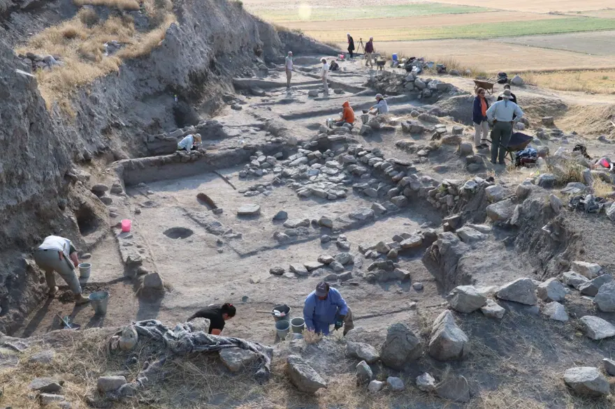 Yozgat Çadır Höyük'te arkeolojik kazılar Yozgat Çadır Höyük'te arkeolojik kazılar