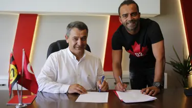 Semih Şentürk yeniden Eskişehirspor'da