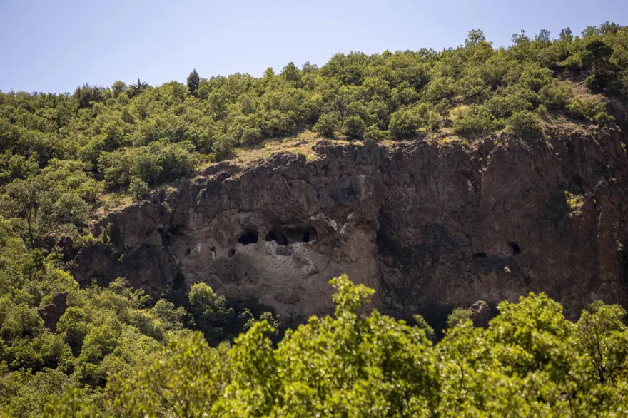 Tarihi yapılarıyla Mahkemeağcin köyü 22 Tarihi yapılarıyla Mahkemeağcin köyü 22