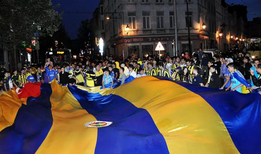 Her yer sarı lacivert 44