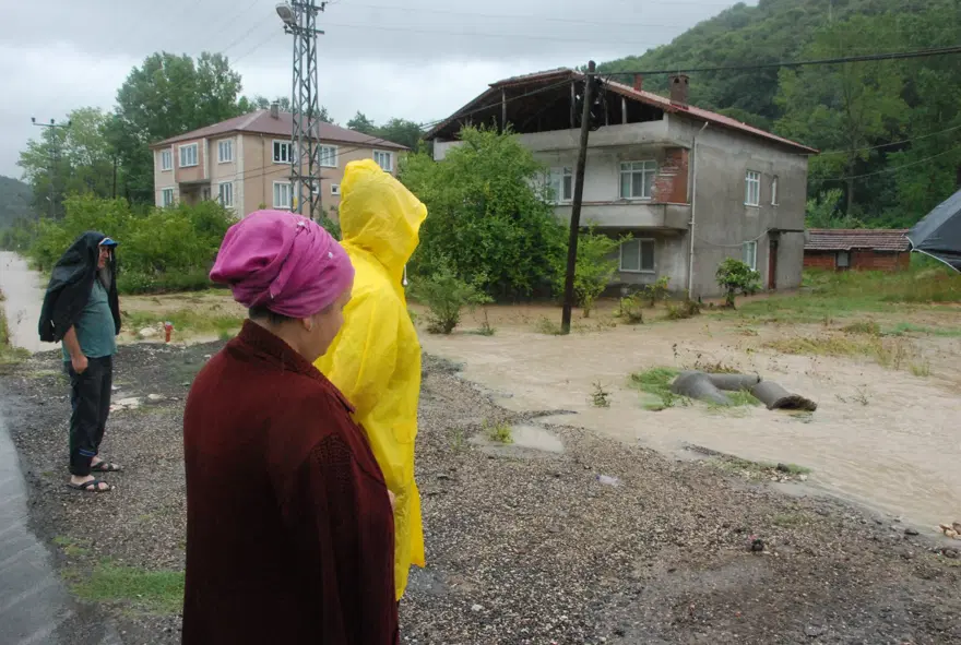 VALİ ARSLAN: ÇOK ŞÜKÜR CAN KAYBIMIZ YOK 45 VALİ ARSLAN: ÇOK ŞÜKÜR CAN KAYBIMIZ YOK 45