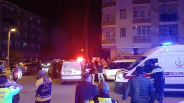 Çorum'da 5 katlı binada yangın: 3'ü polis 6 kişi dumandan etkilendi