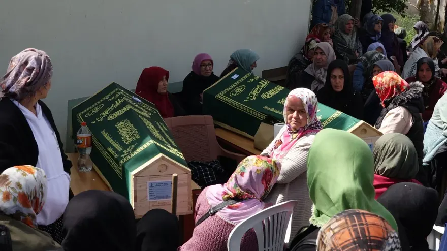 Yangın kurbanlarına veda | Yaşamını yitirenlerden DiyarbakırlıHüseyin 10 gün önce baba olmuş 7