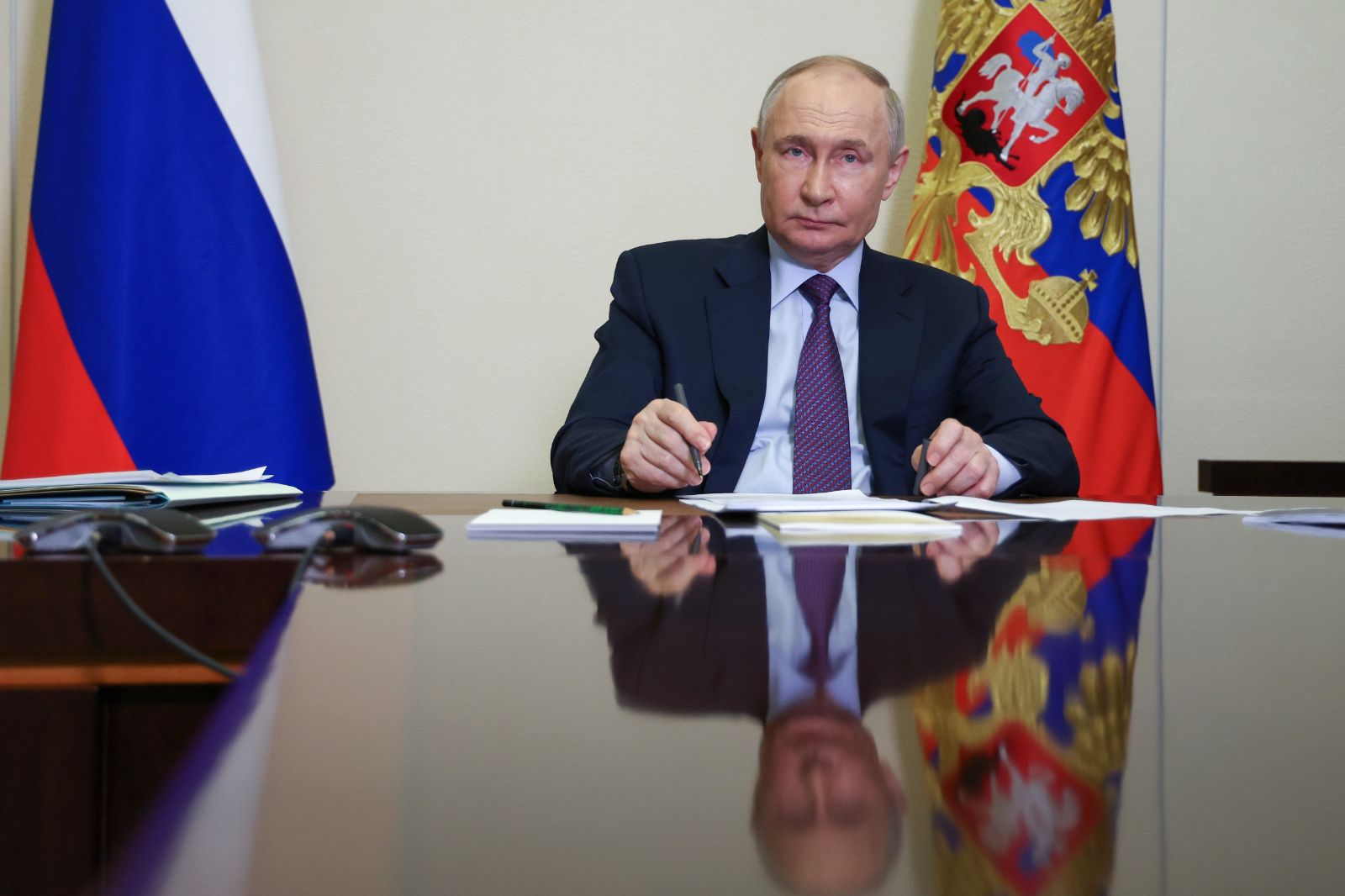Putin, Esad'ı Suriye'ye vermiyor