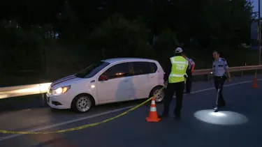 Takip eden siyah otomobilden ateş