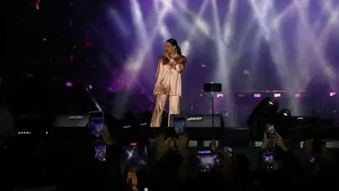 Bengü Van Kültür Yolu Festivali'nde konser verdi