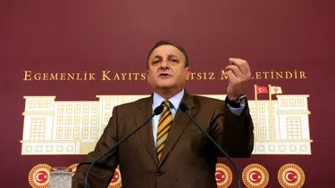 'Parmaklarını değil yumruklarını kullandılar'