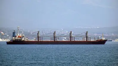 Yakıt ikmali sırasında denize düştü