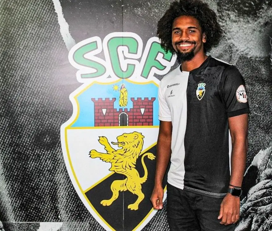 Bruno Paz, 23 (Farense) 4
