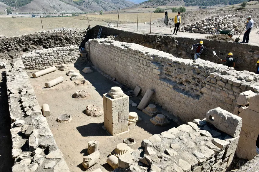Satala Antik Kenti'ndeki kazılarda 5 bin yıllık bulgulara rastlandı 1