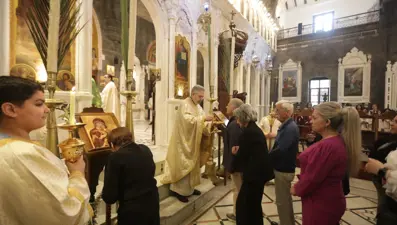 Şam'da "Palmiye Pazarı" ayini: Yüzlerce aile katıldı