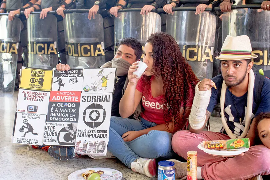 Öğrenciler okul işgal etti 1