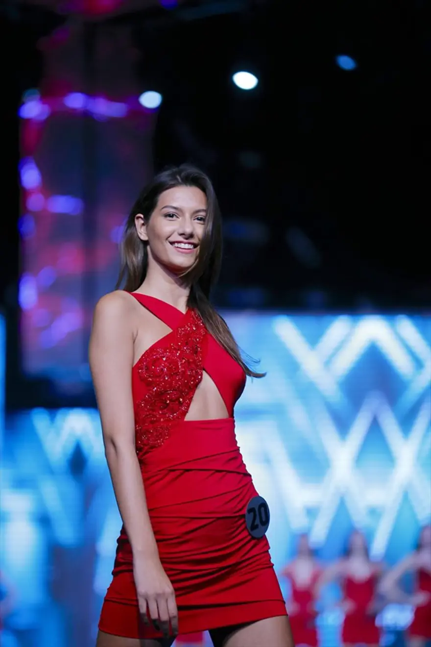 2016 Türkiye güzeli Buse İskenderoğlu'nun doğal halleri 2