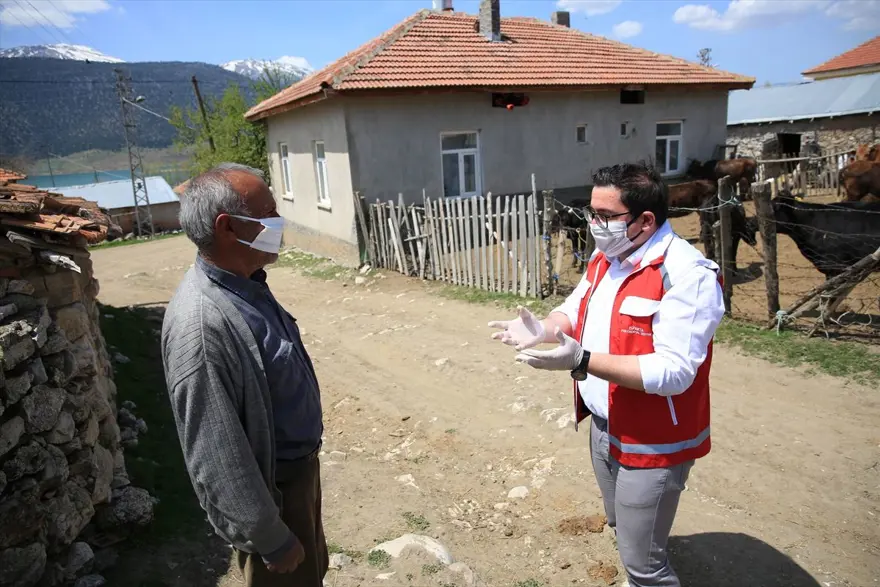 Gölün ortasındaki adada corona virüsten izole bir hayat sürdürüyorlar 18