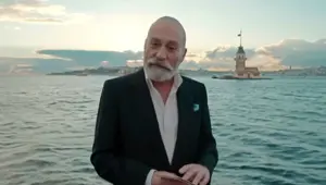 Haluk Bilginer 2020 Uluslararası Emmy Ödülleri'nde En İyi Erkek Oyuncu'yu anons etti Haluk Bilginer 2020 Uluslararası Emmy Ödülleri'nde En İyi Erkek Oyuncu'yu anons etti