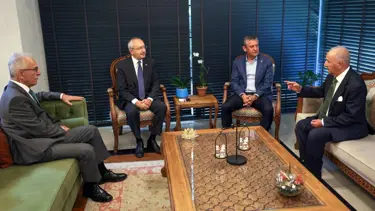 Özgür Özel'den Kılıçdaroğlu'na taziye ziyareti