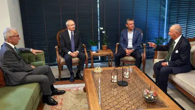 Özgür Özel'den Kılıçdaroğlu'na taziye ziyareti