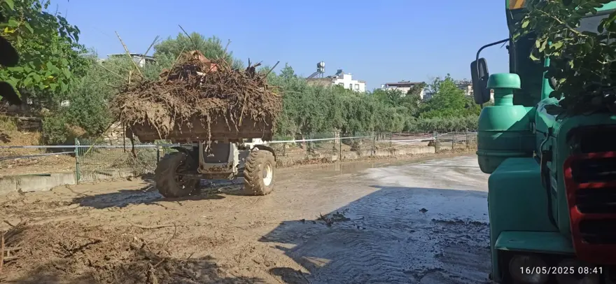 Osmaniye'de sel: Kayıp araçlardan 7'si bulundu 1